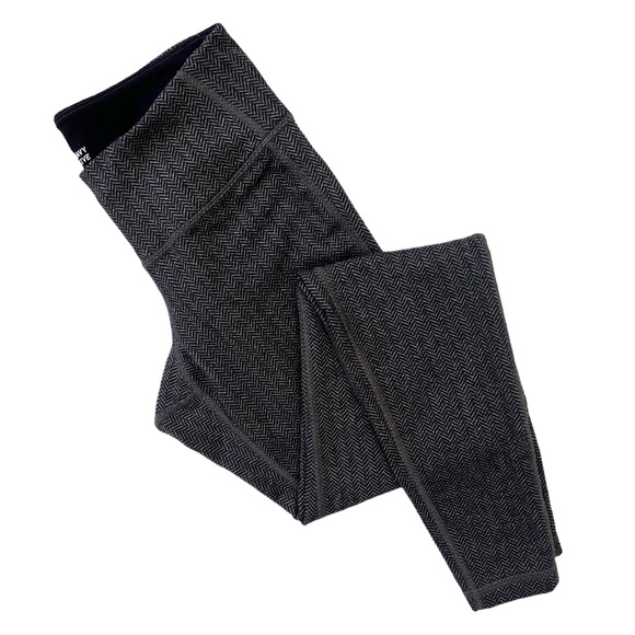 OLD NAVY ACTIVE Go-Dry Herringbone Pattern Legging Gray Black Sz XS - Picture 1 of 8